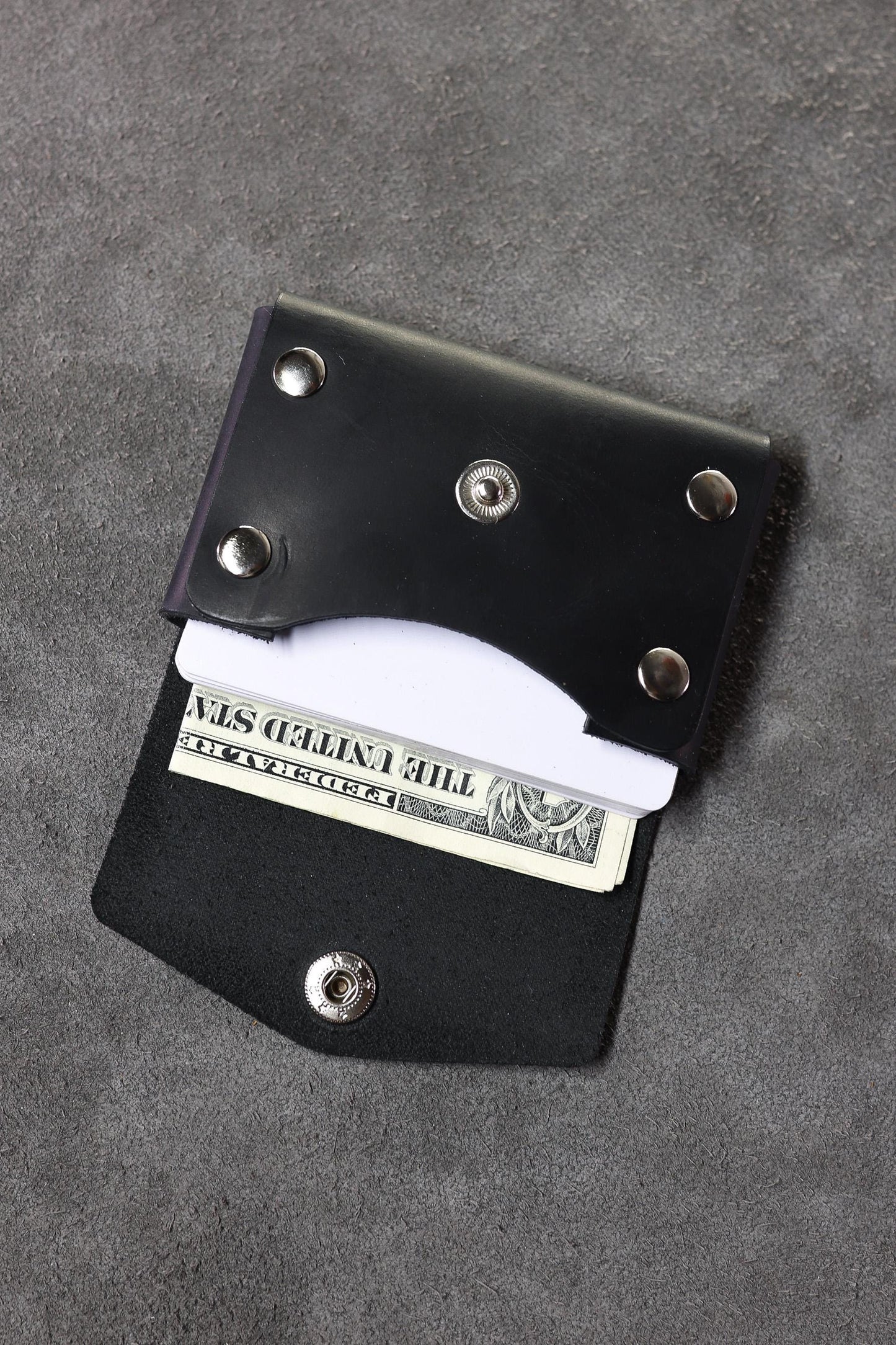 Minimal Kartlık Siyah