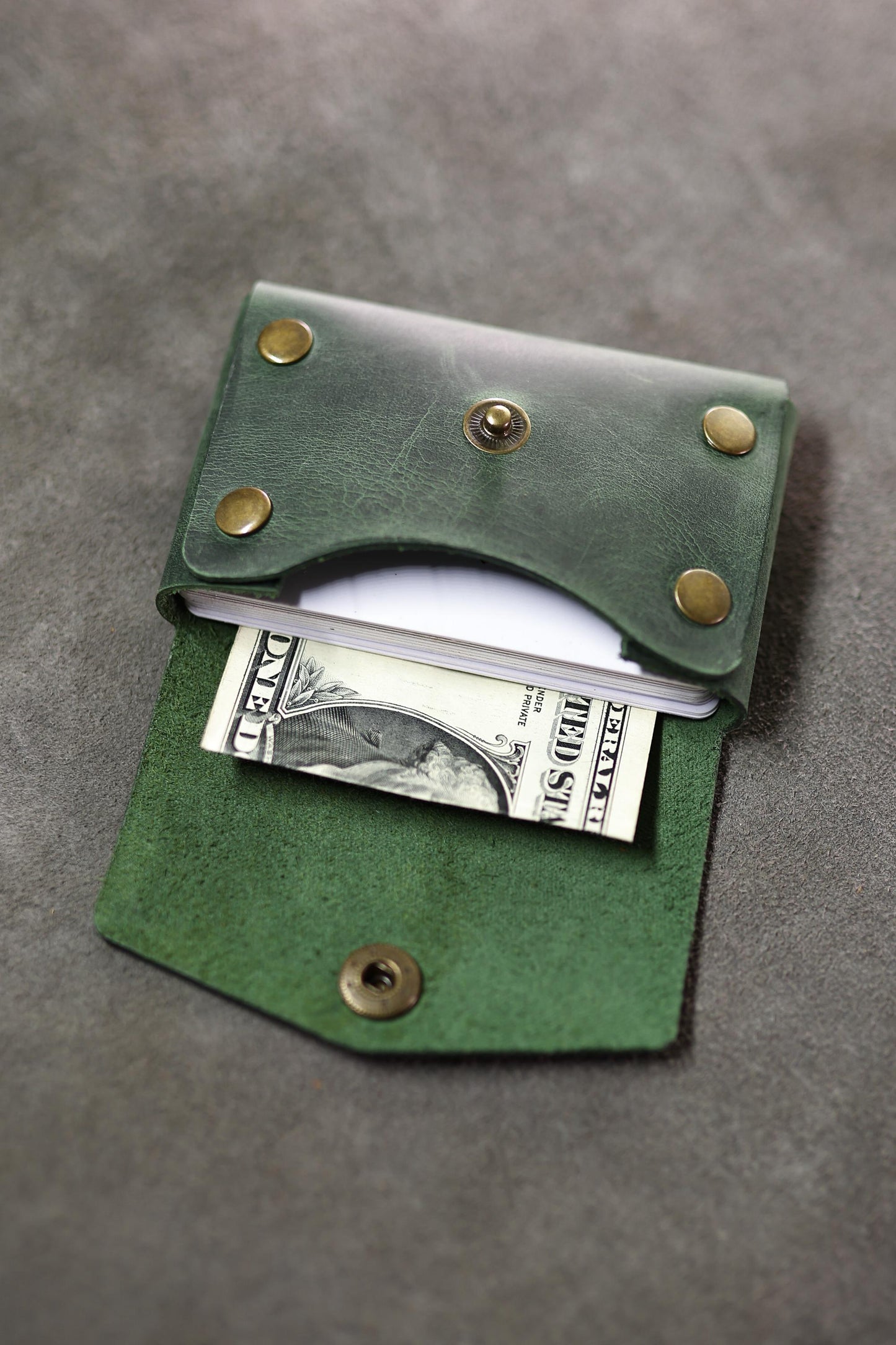 Minimal Kartlık Yeşil