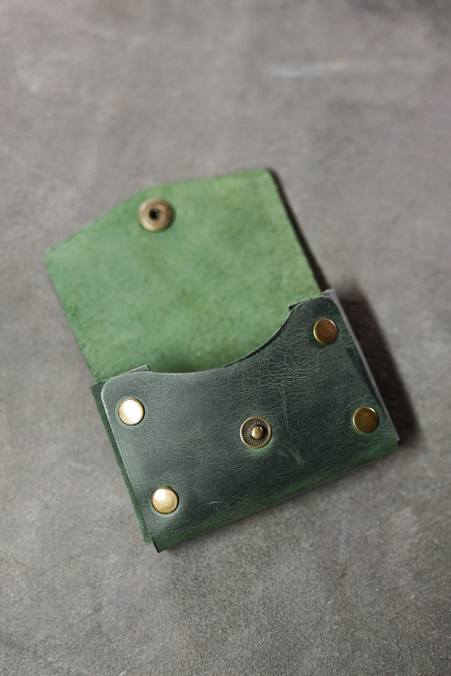 Minimal Kartlık Yeşil