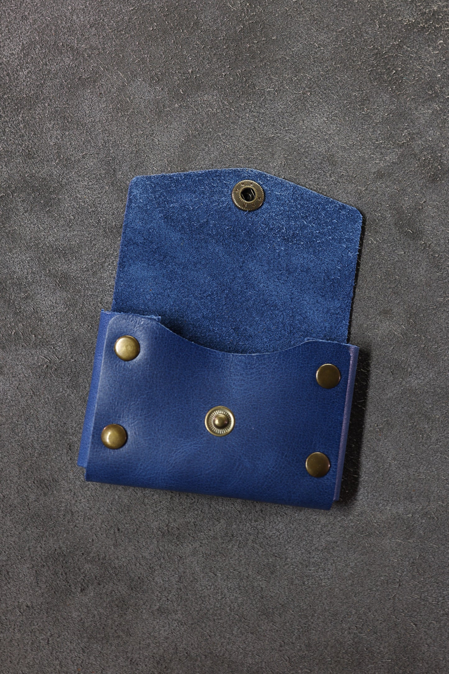 Minimal Kartlık Mavi